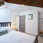 Host & - Cornerhouse Saltburn-by-the-Sea