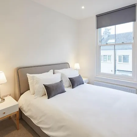 Apartment Host & - Cornerhouse *