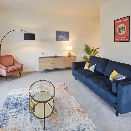 Host & - Cornerhouse *