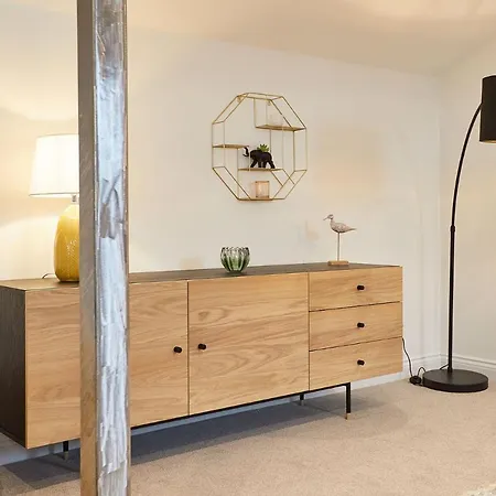 Host & - Cornerhouse דירה *