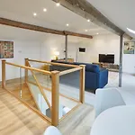Host & - Cornerhouse Appartement *